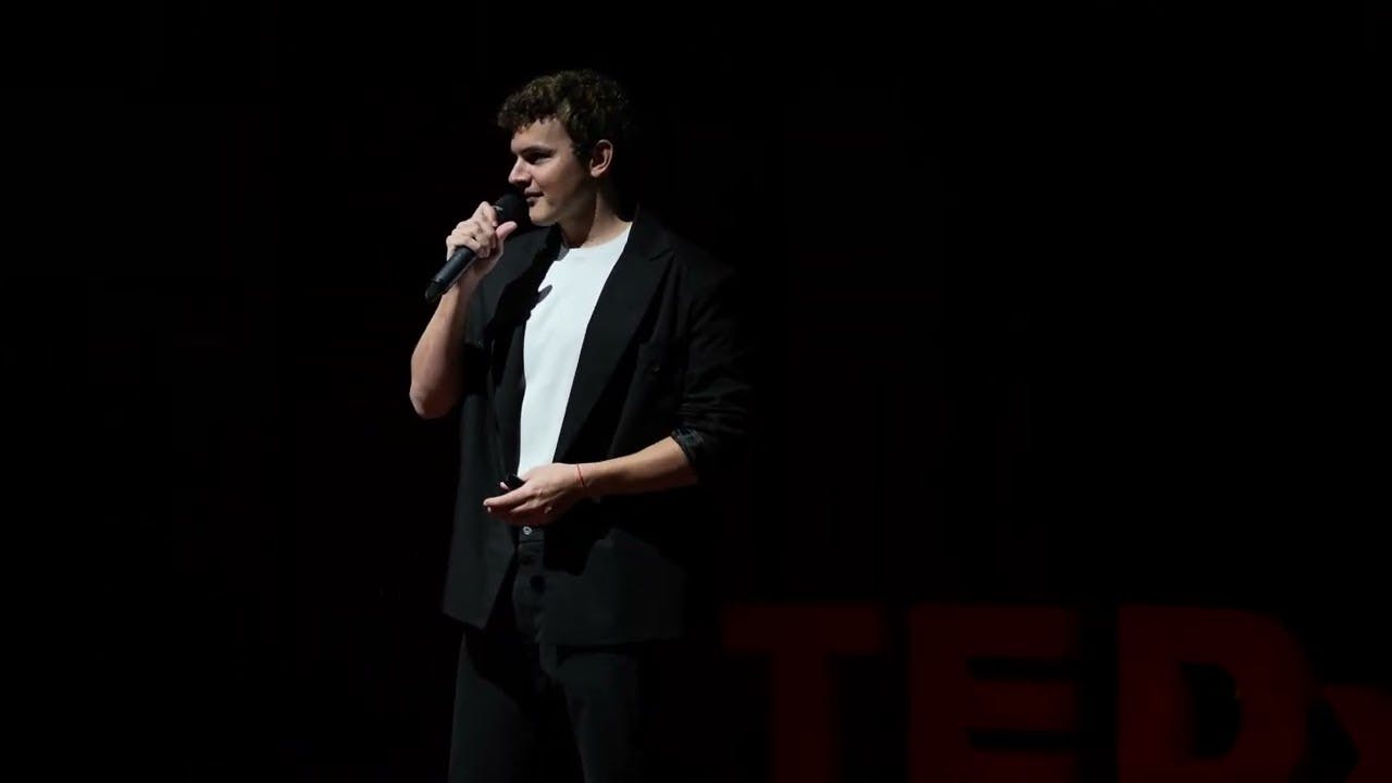 Kendini Gökyüzüne Koymak | Cem Yenel | TEDxITU