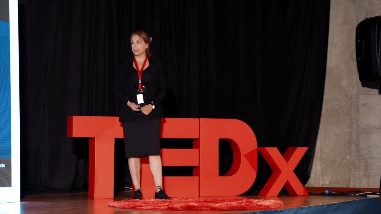 Mis Pasos por una Innovación Disruptiva | Nadac Reales del Canto | TEDxAntofagasta