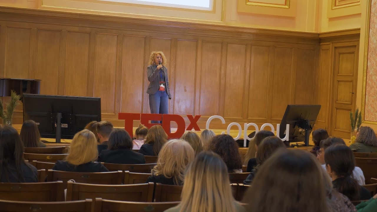 Lăsați publicul să vină la mine | Maria Raducanu | TEDxCopouWomen