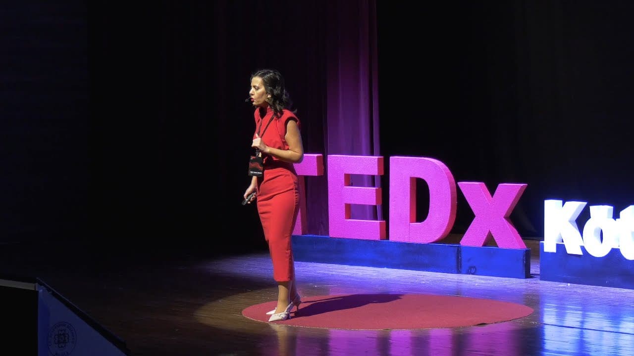 Farkındalıkla öğrenme: Daha dengeli ve mutlu bir hayat | İpek Kuru Gönen | TEDxKötekli Youth