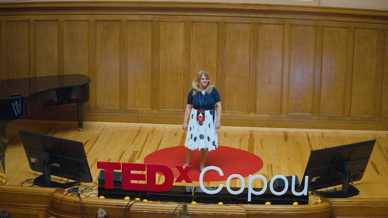 Să dezvoltăm școli pentru viitor | Adina Romanescu | TEDxCopouWomen