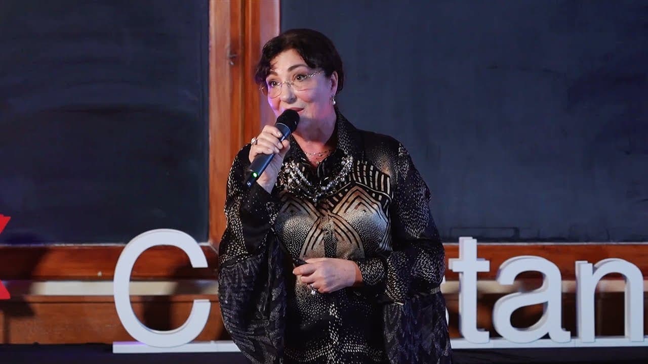 Lecție de iubire | Luiza Spiru | TEDxConstanta